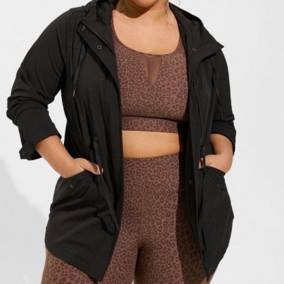 Torrid Jacket Women 14 Black Neutral Active Preppy Yoga Minimalist Sporty Hoodie - Picture 1 of 15